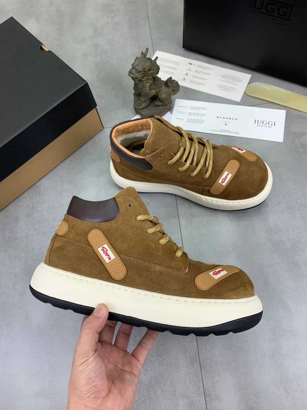 Men's men's shoes 💰P660 New arrival 🆕🆕🆕 IUGGI winter 🎄Q version ugly band-aid rhubarb boots men's trendy brand matte leather Martin boots high-top thick-soled big-toe shoes original designer cock-toe boots winter new retro men's shoes trendy and fashionable thick-soled bread shoes non-slip and wear-resistant Size: 39-44